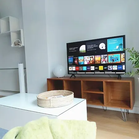 80m From Freeparking 500mbwifi Apartment *